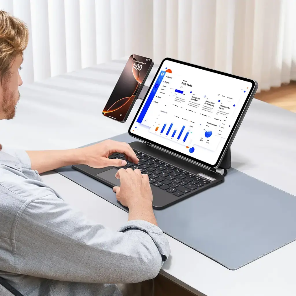 Powerology DynaBoard Wireless Keyboard Case With MagSafe Phone Holder for iPad 11(M4) - Black (3).webp