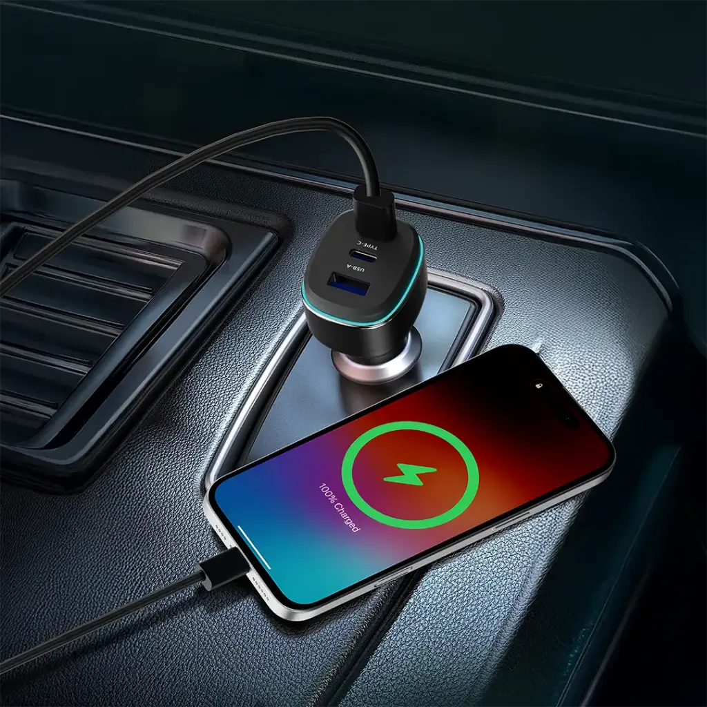 Powerology 140W Triple-Port High-Power Car Charger4.webp