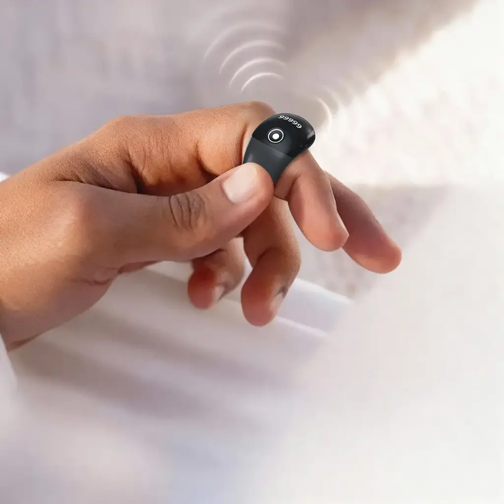 Green Lion Smart Zikr Ring with OLED Display - Black2.webp