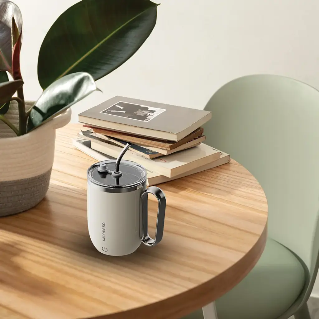 Lepresso Sip Spin Magnetic Auto Stirring Mug with Touch Button (6).webp