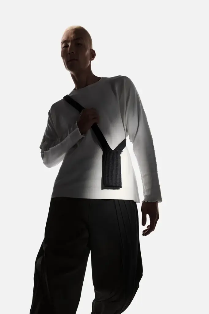 iPhone-Pocket-apple-ISSEY-MIYAKE-3.webp