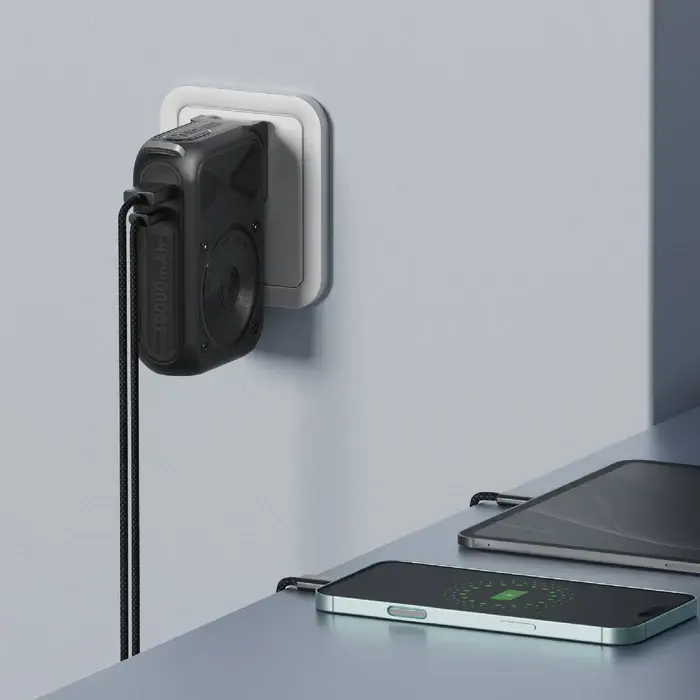 NomadX10000mAhPowerBankandInternationalWallAdaptor_SPMPB20C_6295199252956_3_700x.webp