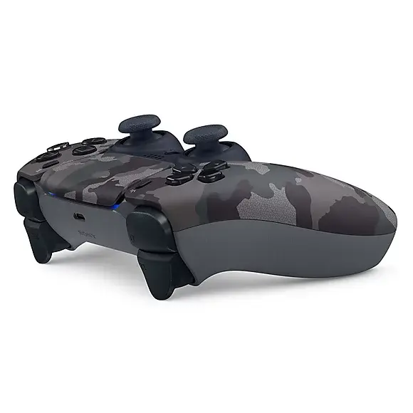 2025-DualSense-Camo-Controller-hero-2.webp